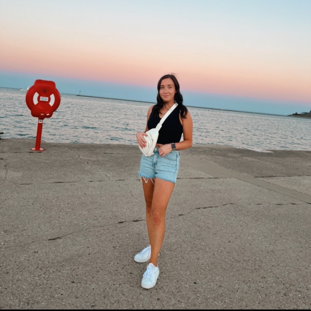 Meet your Posher, Dakota